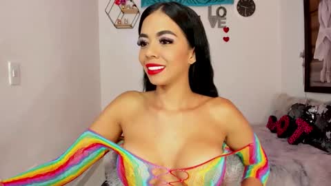 I dream of having many followers online show from February 5, 2026, 12:48 am