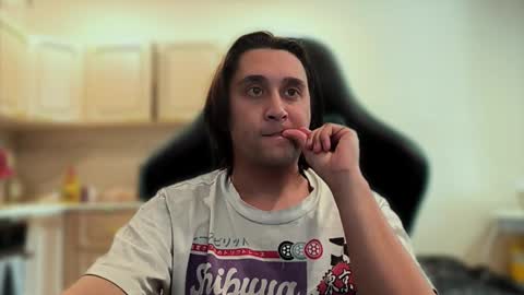 pohyi_ online show from January 13, 2026, 10:53 am