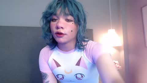 Snapshot of poison__luna chatting on January 7, 2025, 7:59 pm Luna online show from January 7, 2025, 7:59 pm