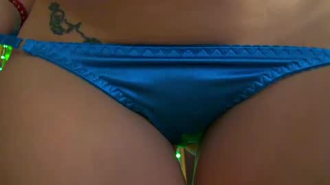 poison_milf_ online show from April 25, 2026, 3:53 am
