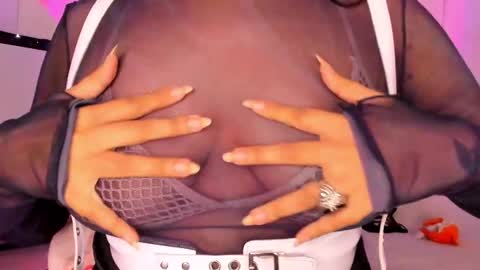 Snapshot of poison_willow chatting on January 3, 2025, 8:22 pm Willow Hours 12pm to 630pm Colombian time FRIDAY AND SUNDAY FREE DAYS online show from January 3, 2025, 8:22 pm