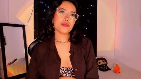 Snapshot of poison_willow chatting on January 23, 2025, 8:45 pm Willow Hours 12pm to 630pm Colombian time FRIDAY AND SUNDAY FREE DAYS online show from January 23, 2025, 8:45 pm