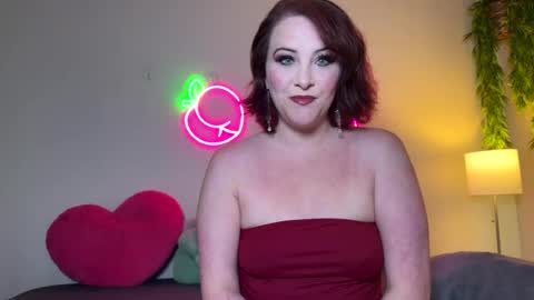 Jenna online show from July 5, 2026, 1:01 am