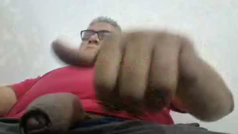 Snapshot of poli475 chatting on February 4, 2025, 6:04 am poli online show from February 4, 2025, 6:04 am