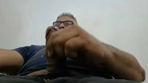 Snapshot of poli475 chatting on February 5, 2025, 4:37 am poli online show from February 5, 2025, 4:37 am