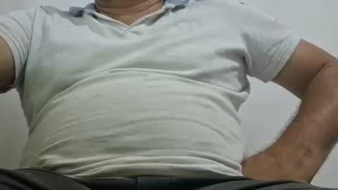 Snapshot of poli475 chatting on September 16, 2025, 11:00 am poli online show from September 16, 2025, 11:00 am