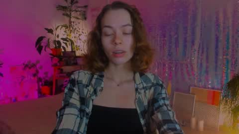 Snapshot of poli__ chatting on December 12, 2024, 9:15 pm Martha online show from December 12, 2024, 9:15 pm