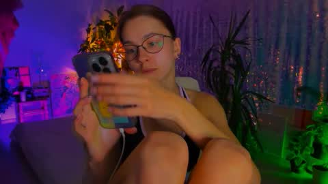 Snapshot of poli__ chatting on September 26, 2025, 6:45 pm Martha online show from September 26, 2025, 6:45 pm