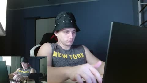 Poliglotjoe2 online show from February 16, 2026, 3:46 am