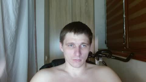 Snapshot of poliglotjoe2 chatting on June 3, 2026, 10:29 am Poliglotjoe2 online show from June 3, 2026, 10:29 am