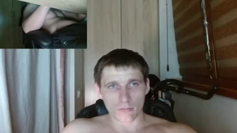 Snapshot of poliglotjoe2 chatting on June 11, 2026, 11:36 pm Poliglotjoe2 online show from June 11, 2026, 11:36 pm