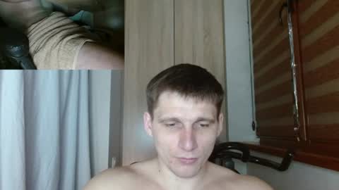 Snapshot of poliglotjoe2 chatting on June 15, 2026, 4:20 pm Poliglotjoe2 online show from June 15, 2026, 4:20 pm