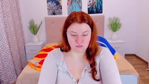 Polina online show from December 18, 2024, 8:20 am