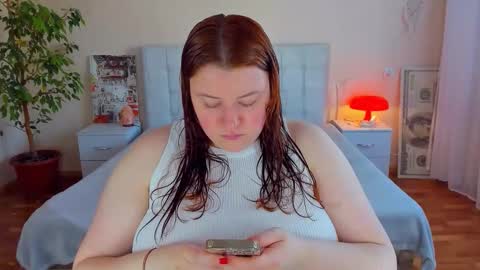 Polina online show from May 5, 2026, 2:25 pm