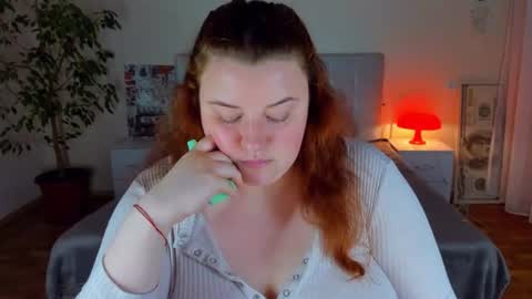 Snapshot of polinasallivan chatting on June 15, 2026, 7:38 pm Polina online show from June 15, 2026, 7:38 pm