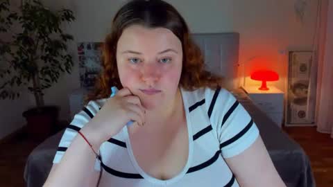Snapshot of polinasallivan chatting on July 9, 2026, 6:34 pm Polina online show from July 9, 2026, 6:34 pm