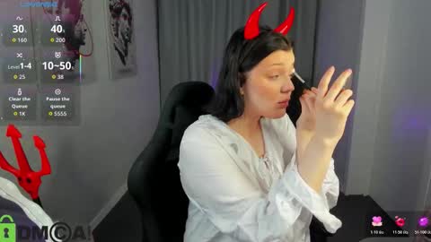 Polly online show from October 22, 2025, 1:28 am