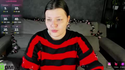 Polly online show from November 7, 2025, 12:32 am