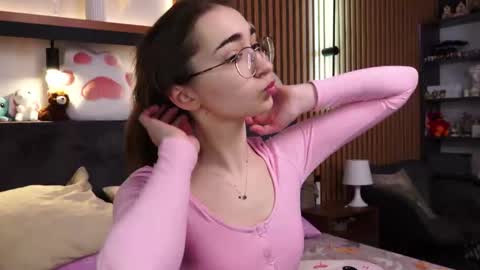 Polly online show from February 18, 2026, 7:48 am