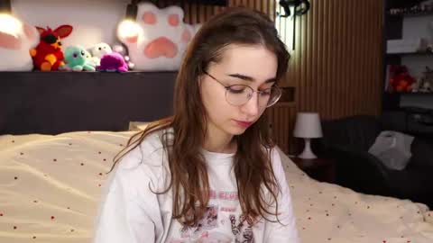 Polly online show from March 9, 2026, 7:45 am