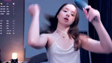 Snapshot of polly_dollie_ chatting on September 18, 2025, 9:00 am Renet online show from September 18, 2025, 9:00 am