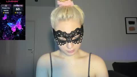 polly_skil online show from June 16, 2026, 6:32 pm