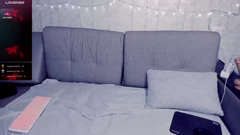 Snapshot of polly_wow chatting on January 23, 2025, 1:35 pm Polly online show from January 23, 2025, 1:35 pm