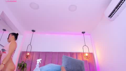 Snapshot of pollybabe_ chatting on June 13, 2026, 10:35 am POLLY online show from June 13, 2026, 10:35 am
