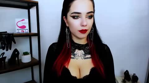 Snapshot of pollyflowers chatting on December 7, 2024, 2:09 am Polly online show from December 7, 2024, 2:09 am