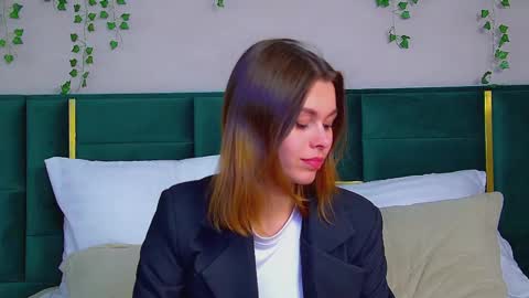 Polly online show from March 10, 2025, 12:18 am