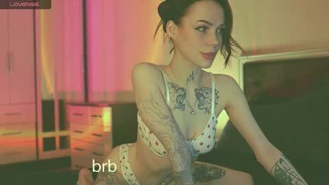 Snapshot of polusladkoye chatting on March 10, 2025, 8:23 pm Megan.online online show from March 10, 2025, 8:23 pm