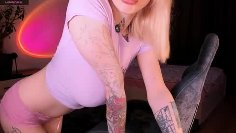 Megan.online  online show from April 24, 2026, 2:52 pm