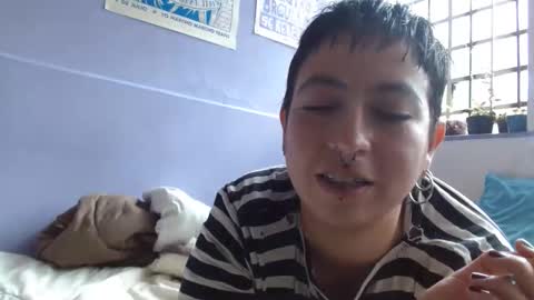 Snapshot of poly_mer chatting on January 1, 2025, 6:38 pm Poly online show from January 1, 2025, 6:38 pm