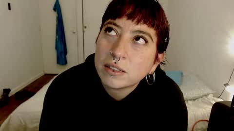 Snapshot of poly_mer chatting on January 9, 2026, 1:19 am Poly online show from January 9, 2026, 1:19 am