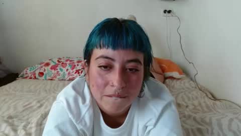 Snapshot of poly_mer chatting on March 20, 2026, 5:51 pm Poly online show from March 20, 2026, 5:51 pm