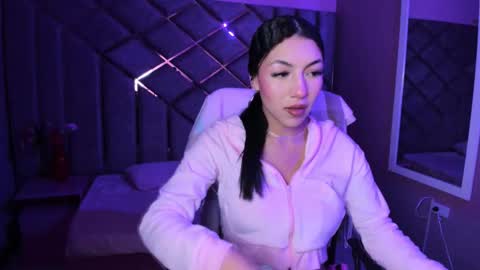 Snapshot of poly_sasha_ chatting on February 19, 2026, 2:40 am poly sasha online show from February 19, 2026, 2:40 am