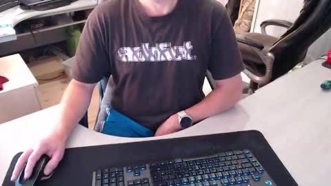 Snapshot of poodledude chatting on October 30, 2025, 10:06 am Dave online show from October 30, 2025, 10:06 am