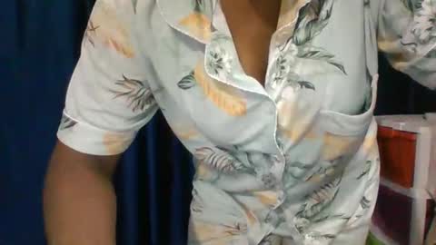 poojalady online show from September 13, 2025, 6:08 pm