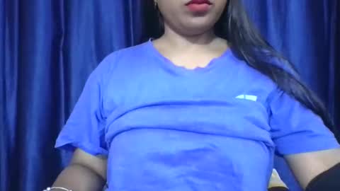 Snapshot of poojalady chatting on May 28, 2026, 6:00 am poojalady online show from May 28, 2026, 6:00 am