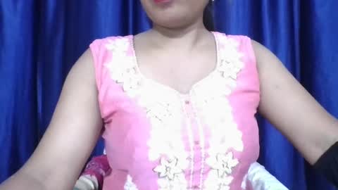 Snapshot of poojalady chatting on July 10, 2026, 4:53 pm poojalady online show from July 10, 2026, 4:53 pm