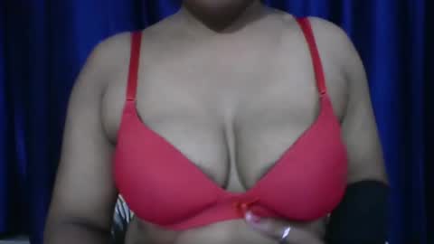Snapshot of poojalady chatting on July 24, 2026, 4:54 am poojalady online show from July 24, 2026, 4:54 am