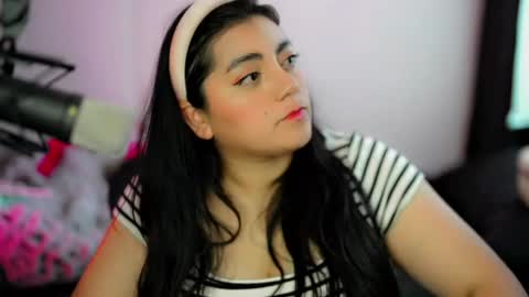 Poppy Kensington online show from May 20, 2026, 6:58 pm