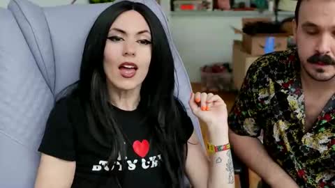 Snapshot of popstarsextape chatting on November 19, 2025, 3:45 pm A cadia online show from November 19, 2025, 3:45 pm