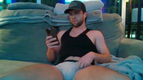 Snapshot of porcelain_tan chatting on February 28, 2026, 9:10 am porcelain_tan online show from February 28, 2026, 9:10 am