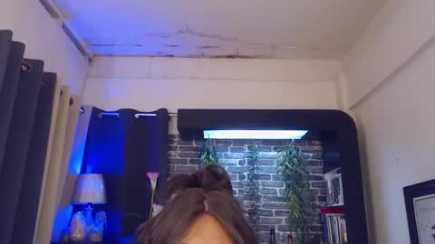 DivaGray online show from March 4, 2025, 5:21 am