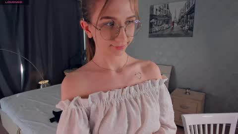 Elizabeth online show from April 25, 2026, 1:41 pm