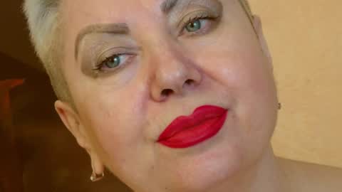 LADY POSH online show from February 8, 2025, 5:29 am