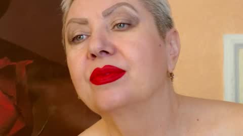 LADY POSH online show from September 16, 2025, 8:54 pm