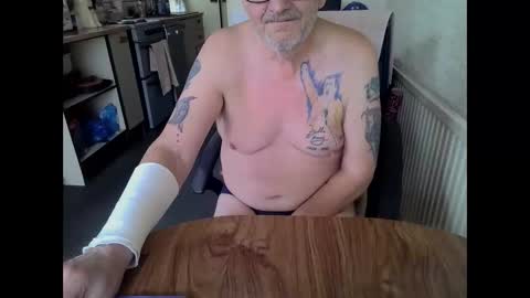 Snapshot of poshman65 chatting on May 29, 2026, 8:56 am poshman65 online show from May 29, 2026, 8:56 am