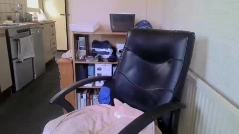 Snapshot of poshman65 chatting on July 4, 2026, 9:48 am poshman65 online show from July 4, 2026, 9:48 am